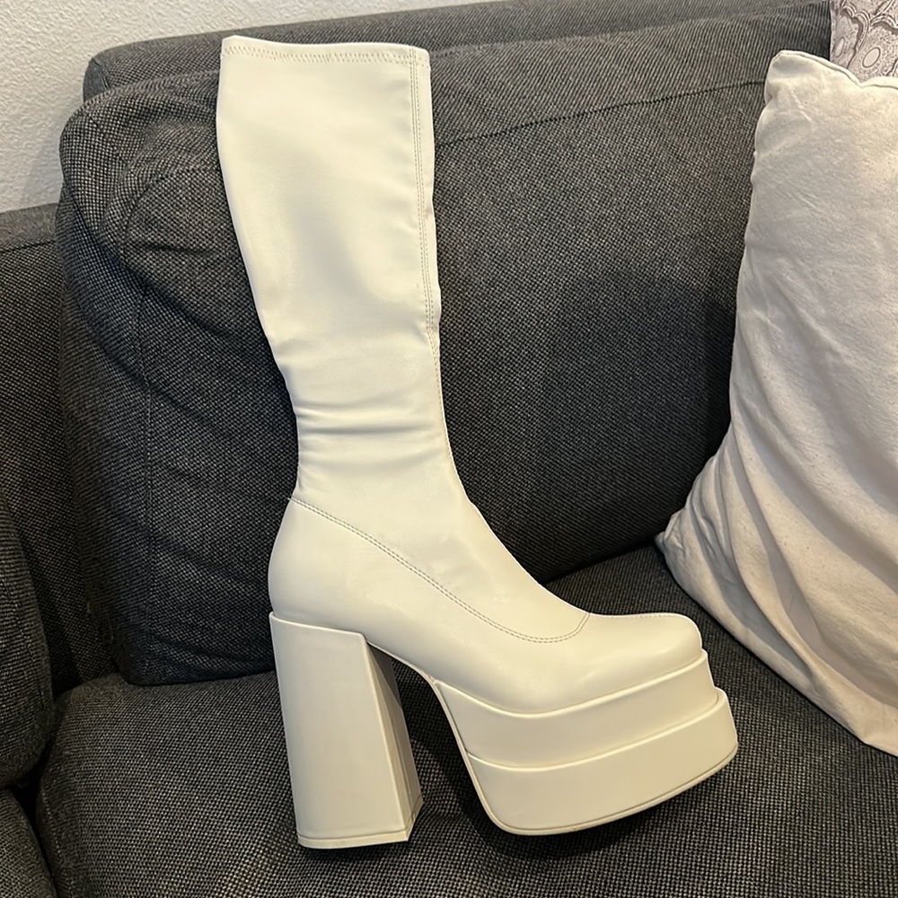 New Steve Madden Cypress Off White Boots - Picture 15 of 16
